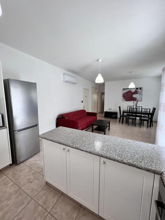 Pafia Sunbeach Townhouse Pafos Exterior foto