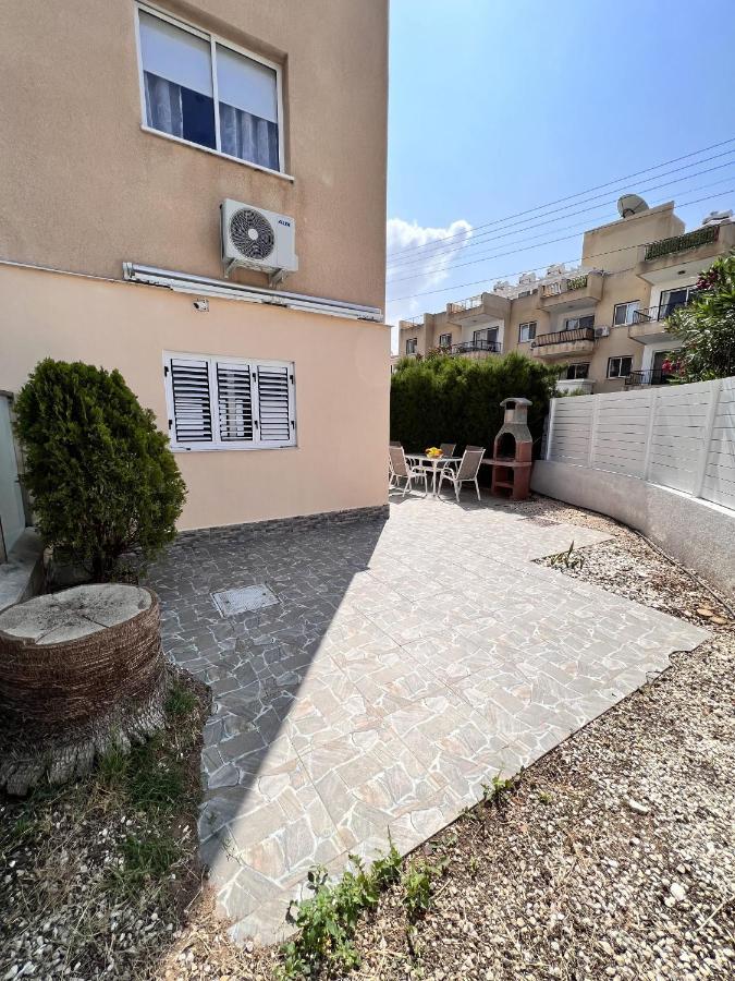 Pafia Sunbeach Townhouse Pafos Exterior foto